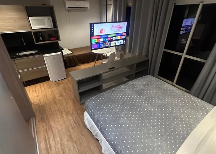 Magnifico Flat Na Barra Da Tijuca 704, Com Linda Piscina, Academia, Balsa Para Praia, Microondas, Frigobar, Tv Smart, Varanda E Mesa Para Trabalho Rio de Janeiro